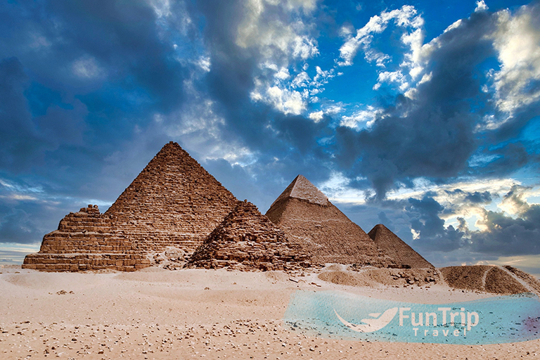 https://funtrip-travel.net/wp-content/uploads/2024/04/39-1-Immerse-In-The-Diversity-Of-Egypt.jpg